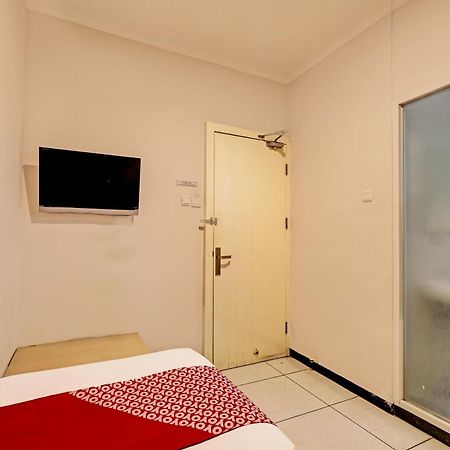 Sky Guesthouse Semarang Exteriér fotografie